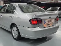 Usado Nissan Primera 140 CV (102 kW) 1999 Gris / plata Familiar