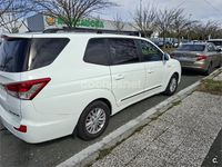 Usado SsangYong Rodius Limited 165 CV (121 kW) 2014 Blanco Monovolumen