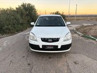 Usado Kia Rio EX 110 CV (80 kW) 2006 Blanco Berlina