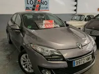 Usado Renault Mégane Bose Edition 130 CV (95 kW) 2013 Gris / plata Berlina