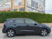 Usado Kia Niro 141 HP (103 kW) 2019 Azul SUV