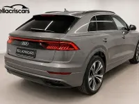 Usado Audi Q8 Premium 340 CV (250 kW) 2022 Gris / plata SUV