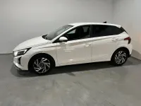 Usado Hyundai i20 83 CV (61 kW) 2025 Blanco Utilitario