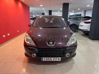 Usado Peugeot 307 90 CV (66 kW) 2006 Granate Berlina