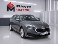 Usado Skoda Octavia Style 150 CV (110 kW) 2021 Gris metalizado Familiar