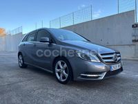 Usado Mercedes B180 109 CV (80 kW) 2014 Beige Monovolumen