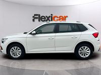 Usado Skoda Kamiq Selection 95 CV (69 kW) 2023 Blanco SUV