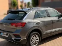 Usado VW T-Roc Advance 150 CV (110 kW) 2018 Gris / plata SUV