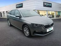 Usado Skoda Scala Ambition 116 CV (85 kW) 2023 Gris Utilitario