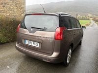 Usado Peugeot 5008 Style 115 CV (84 kW) 2014 Marrón Monovolumen