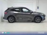 Usado Ford Kuga ST-Line 226 CV (166 kW) 2023 Negro SUV