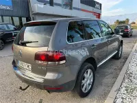Usado VW Touareg 225 CV (165 kW) 2007 Gris / plata SUV