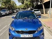 Usado Kia Ceed 115 CV (84 kW) 2019 Azul Utilitario
