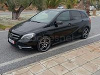 Usado Mercedes B220 AMG line 177 CV (130 kW) 2014 Negro Monovolumen