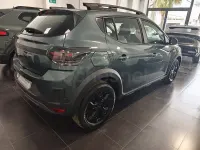 Nuevo Dacia Sandero Extreme 122 CV (89 kW) 2026 Verde Berlina