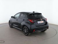 Usado Toyota Yaris Hybrid Sport 116 CV (85 kW) 2022 Negro Berlina
