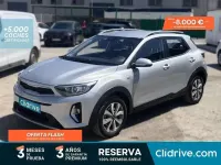 Usado Kia Stonic 101 CV (74 kW) 2023 Gris SUV