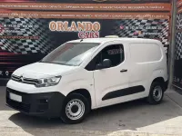 Usado Citroën Berlingo Business Class 102 CV (75 kW) 2022 Blanco Monovolumen