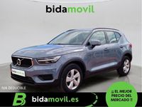 Usado Volvo XC40 Momentum 129 CV (94 kW) 2021 Gris / plata SUV