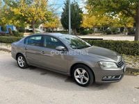 Usado VW Passat 105 CV (77 kW) 2011 Beige Berlina