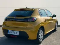 Usado Peugeot 208 Active 75 CV (55 kW) 2021 Amarillo Utilitario