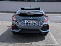 Usado Honda Civic Executive 129 CV (94 kW) 2019 Gris / plata Berlina