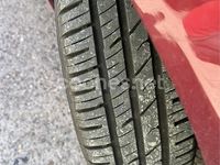 Usado Ford Focus Ambiente 100 CV (73 kW) 2002 Rojo Familiar