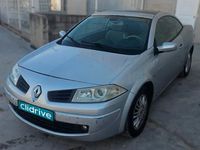 Usado Renault Mégane Cabriolet Dynamique 131 CV (96 kW) 2007 Gris / plata Descapotable