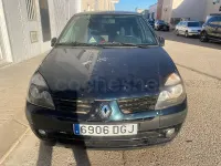 Usado Renault Clio II 100 CV (73 kW) 2005 Azul Berlina