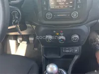 Usado Jeep Renegade Sport 120 CV (88 kW) 2020 Gris / plata SUV