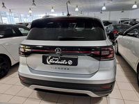 Usado VW T-Cross Sportline 116 CV (85 kW) 2020 Gris SUV