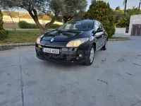 Usado Renault Mégane Dynamique 130 CV (95 kW) 2011 Negro Berlina