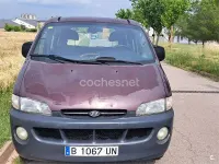 Usado Hyundai H-1 85 CV (62 kW) 1998 Violeta / lila Monovolumen