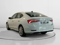 Usado Skoda Octavia Ambition 204 CV (150 kW) 2022 Blanco Berlina
