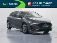 Usado Ford Focus ST-Line 155 CV (114 kW) 2023 Gris Utilitario