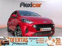 Usado Hyundai i10 67 CV (49 kW) 2022 Rojo Utilitario