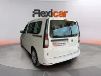 Usado VW Caddy California 122 CV (89 kW) 2022 Blanco Monovolumen