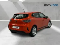 Usado Renault Clio V Evolution 90 CV (66 kW) 2025 Rojo Berlina