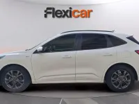 Usado Ford Kuga ST-Line 120 CV (88 kW) 2022 Blanco SUV