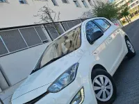 Usado Hyundai i20 85 CV (62 kW) 2013 Blanco Utilitario