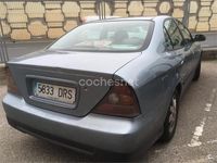 Usado Chevrolet Evanda CDX 131 CV (96 kW) 2005 Gris / plata Berlina
