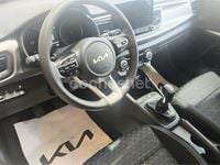 Begagnad Kia Rio 100 HK (73 kW) 2022 Vit Sedan