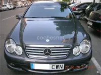 Usado Mercedes C220 143 CV (105 kW) 2004 Negro Berlina