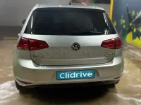 Usado VW Golf VII Advance 105 CV (77 kW) 2014 Gris / plata Berlina