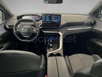 Usado Peugeot 3008 Allure 130 CV (95 kW) 2023 Gris / plata SUV