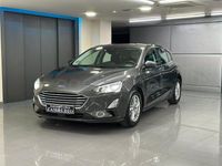 Usado Ford Focus Trend 120 CV (88 kW) 2020 Gris / plata Berlina