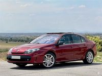 Käytetty Renault Laguna III GT 205 HP (150 kW) 2009 Punainen Sedan