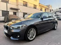 Usado BMW 118 Comfort Edition 150 CV (110 kW) 2019 Gris / plata Berlina