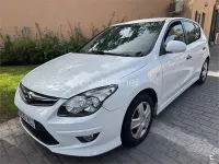 Usado Hyundai i30 Classic 90 CV (66 kW) 2011 Blanco Berlina