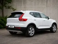 Usado Volvo XC40 Momentum 129 CV (94 kW) 2021 Blanco SUV